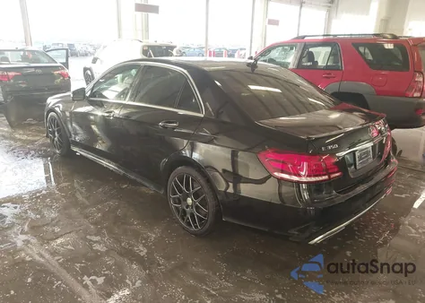 2015 Mercedes-Benz E 350 4Matic z USA, uszkodzony, nr VIN WDDHF8JBXFB132329